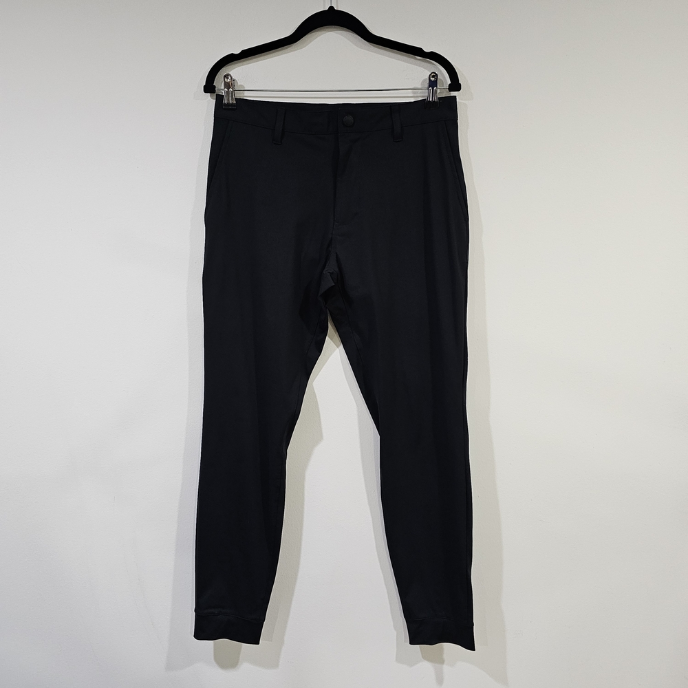 RHONE Men's Black Pants Size 30